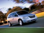 Chrysler Town & Country 2004 года